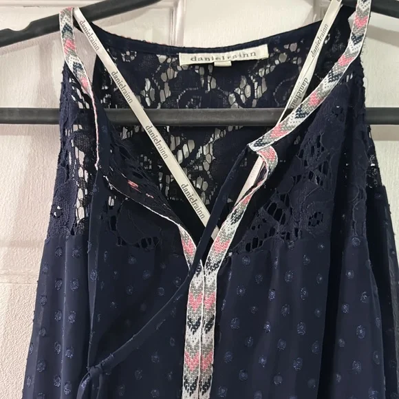 Halter style notch neck sheer overlay maxi. - Picture 2 of 5